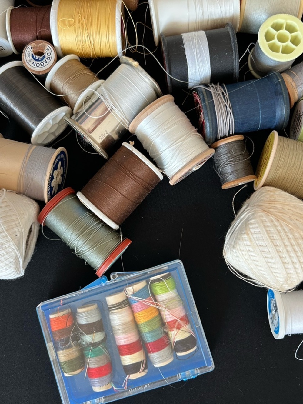Assorted Thread and Sewing Spool Lot - Multi Color - Picture 5 of 8
